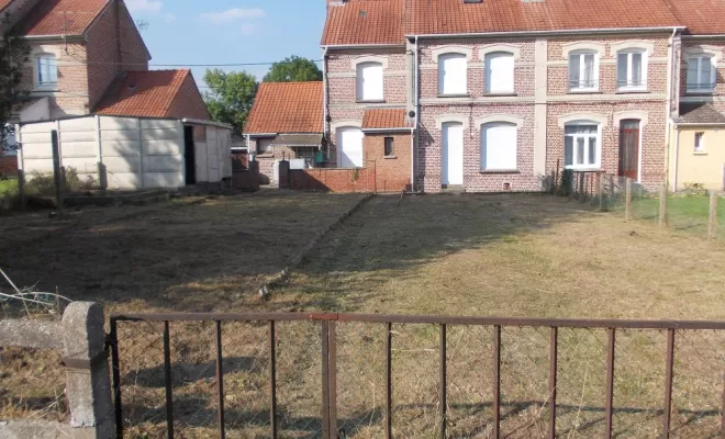 PJE Services : débroussaillage et remise en état d'un terrain à Bruay-la-Buissière, Béthune, PJE Services