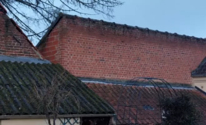 PJE-DEBITAGE D'UN PICEA TOMBE SUR UNE DEPENDANCE ET EN SURPLOMB D'UNE MAISON, Béthune, PJE Services